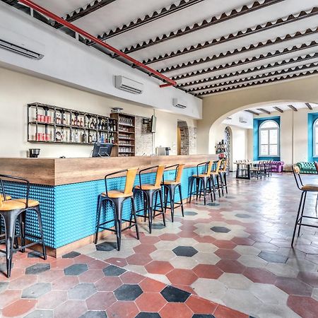Хостел Borgo Ripa Urban Travel Рим Екстер'єр фото