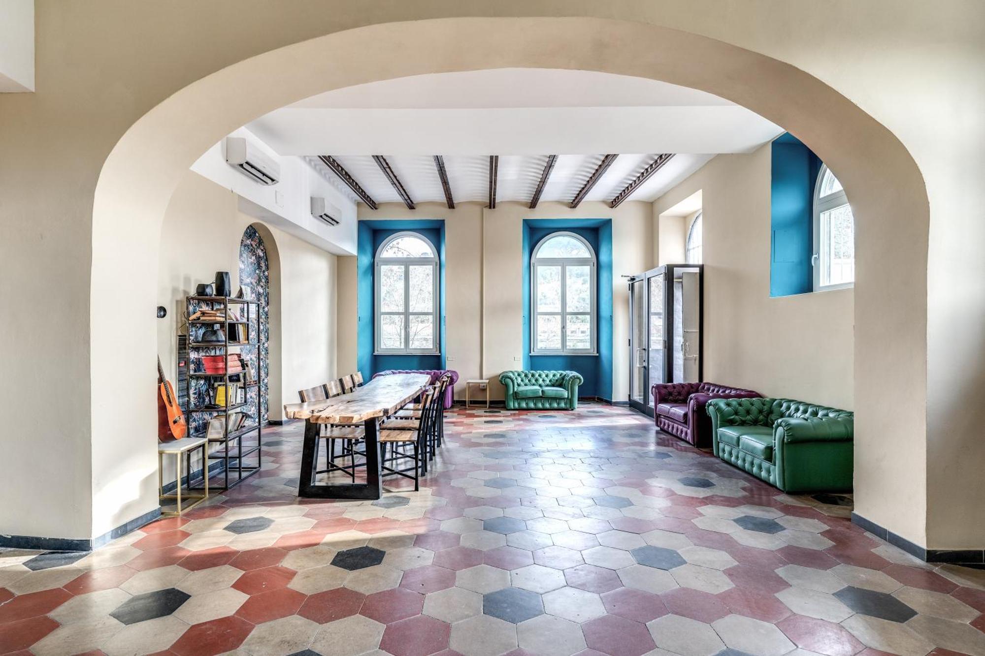 Хостел Borgo Ripa Urban Travel Рим Екстер'єр фото