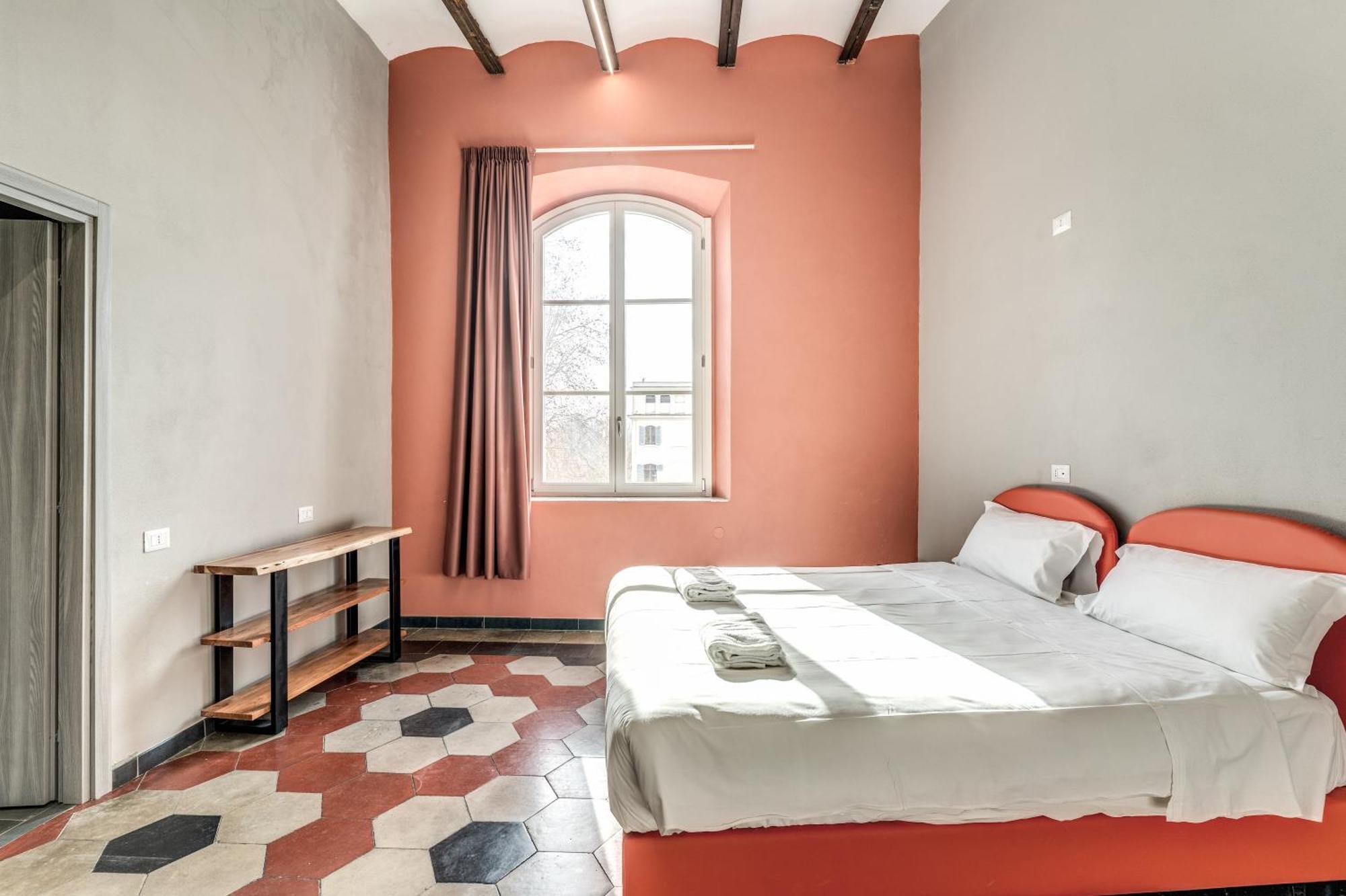 Хостел Borgo Ripa Urban Travel Рим Екстер'єр фото