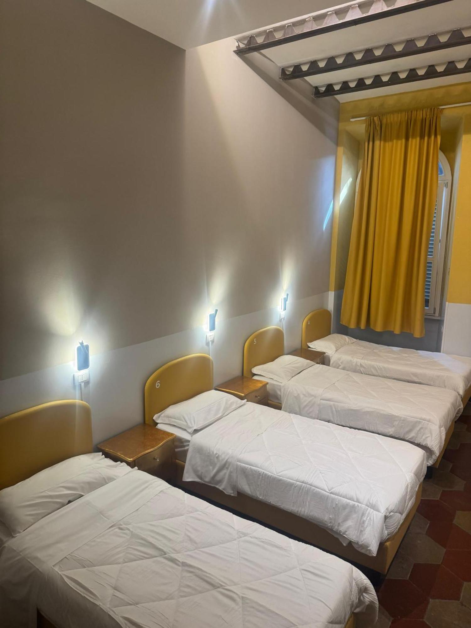 Хостел Borgo Ripa Urban Travel Рим Екстер'єр фото